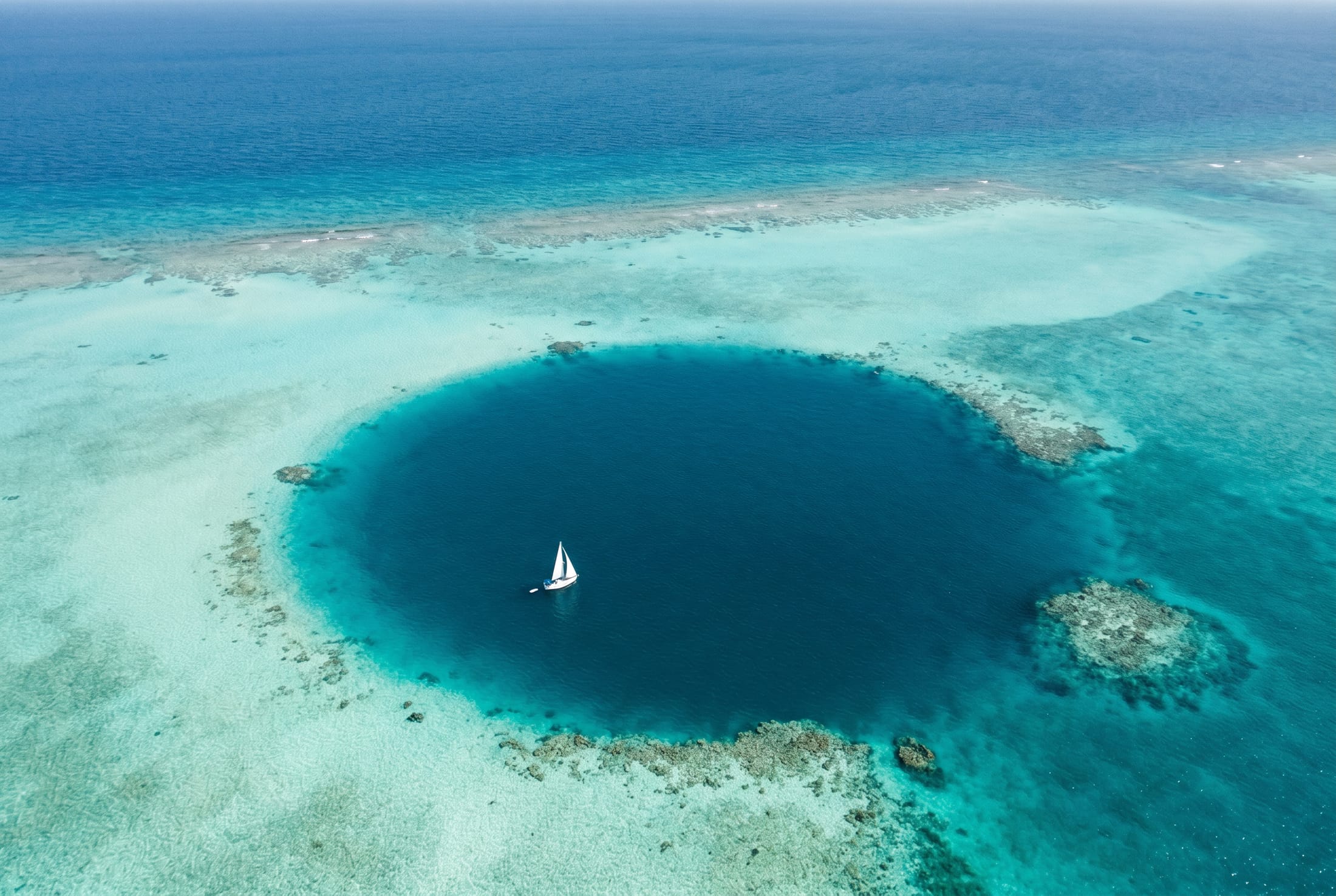 A circle of sapphire.